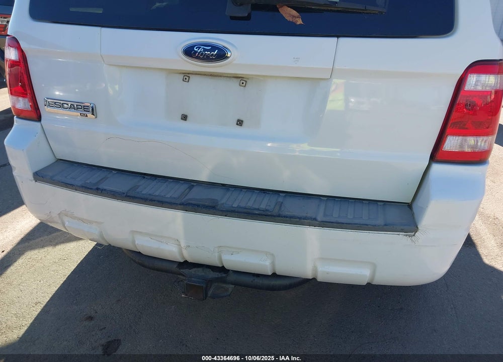 2008 FORD ESCAPE XLT VIN: 1FMCU03188KA52509