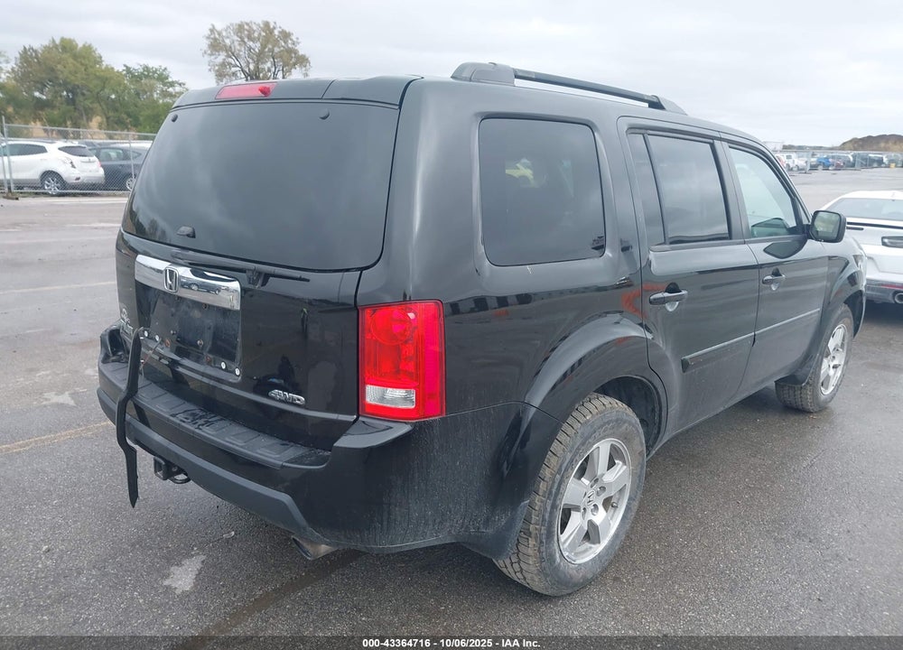 2011 HONDA PILOT EX-L VIN: 5FNYF4H51BB029486