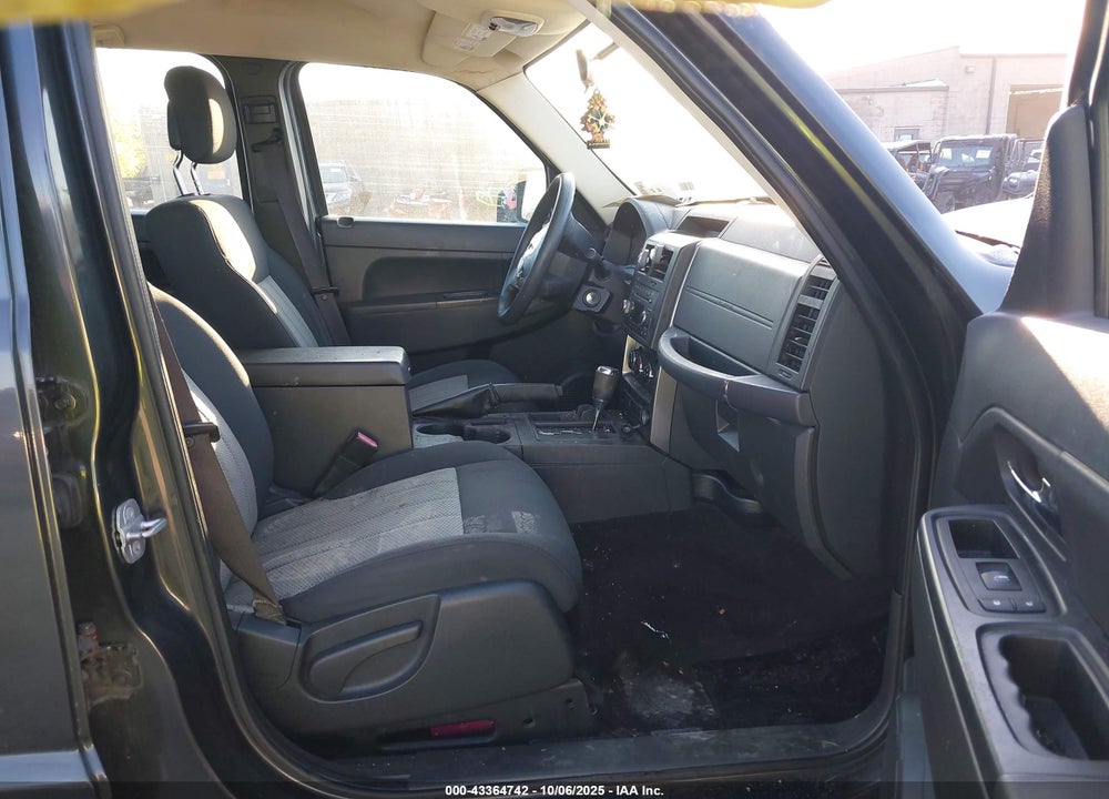 2010 JEEP LIBERTY VIN: 1J4PN2GK4AW136983