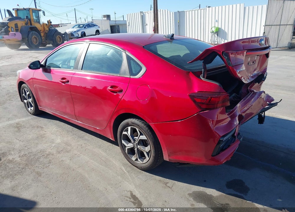 2019 KIA FORTE LXS VIN: 3KPF24AD8KE081756