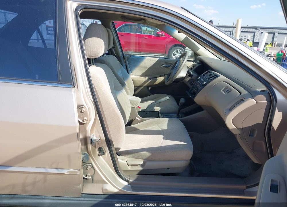 2002 HONDA ACCORD 2.3 LX VIN: 3HGCG66542G705379