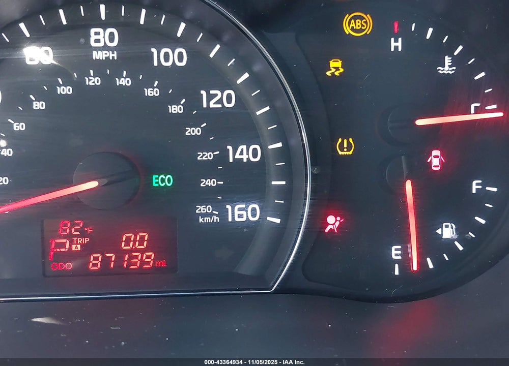 2015 KIA SORENTO LX VIN: 5XYKT3A6XFG596306