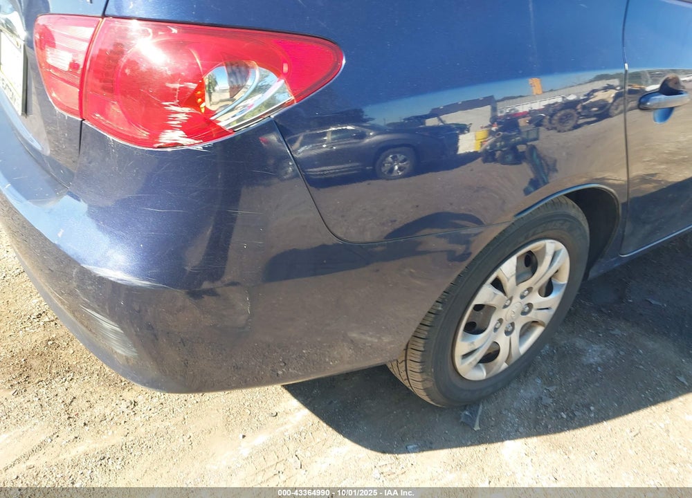 2010 HYUNDAI ELANTRA VIN: KMHDU4AD7AU186897
