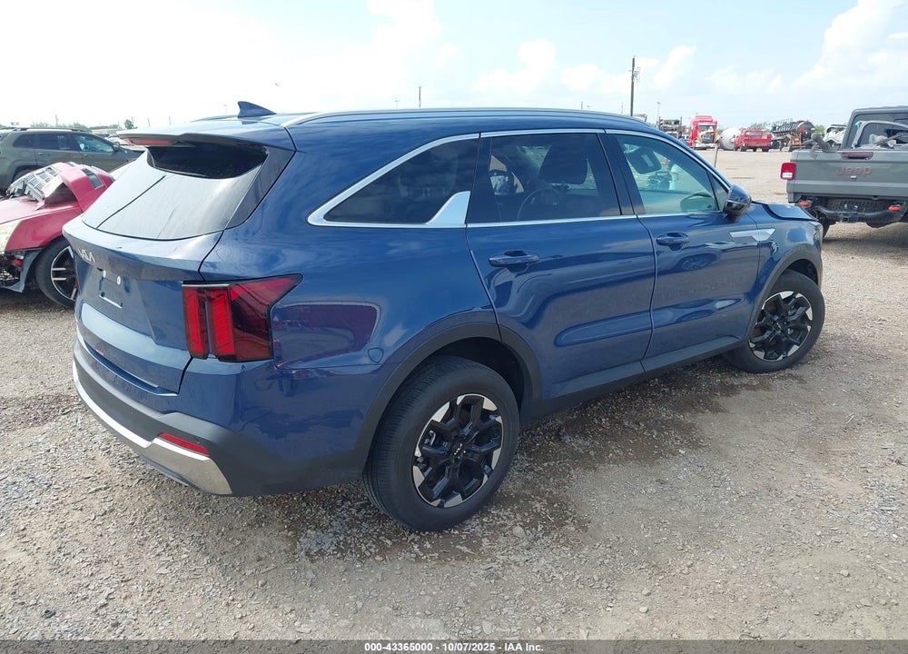2025 KIA SORENTO VIN: 5XYRL4JC7SG363066