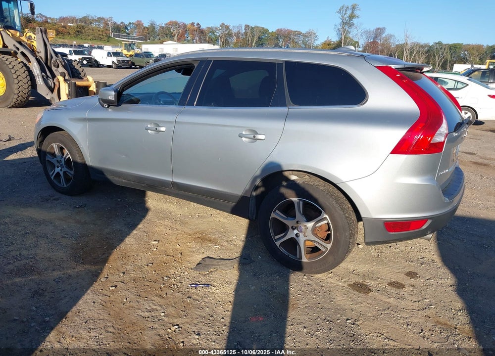 2012 VOLVO XC60 VIN: YV4902DZ0C2335437