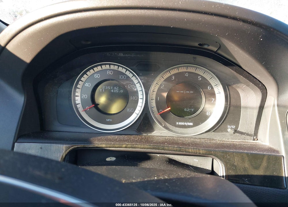 2012 VOLVO XC60 VIN: YV4902DZ0C2335437
