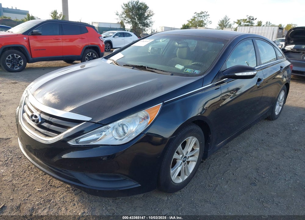 2014 HYUNDAI SONATA VIN: 5NPEB4AC0EH943130