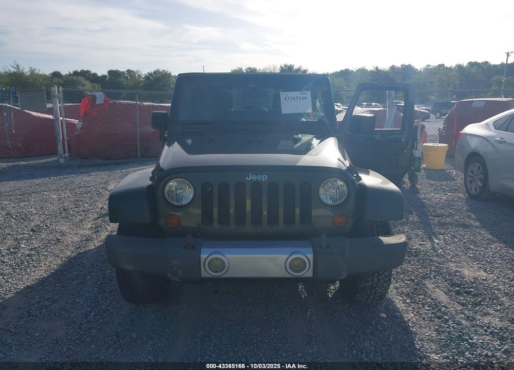 2008 JEEP WRANGLER / VIN: 1J4GA59158L595694