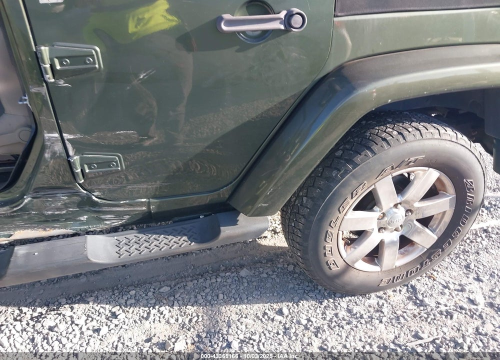 2008 JEEP WRANGLER / VIN: 1J4GA59158L595694