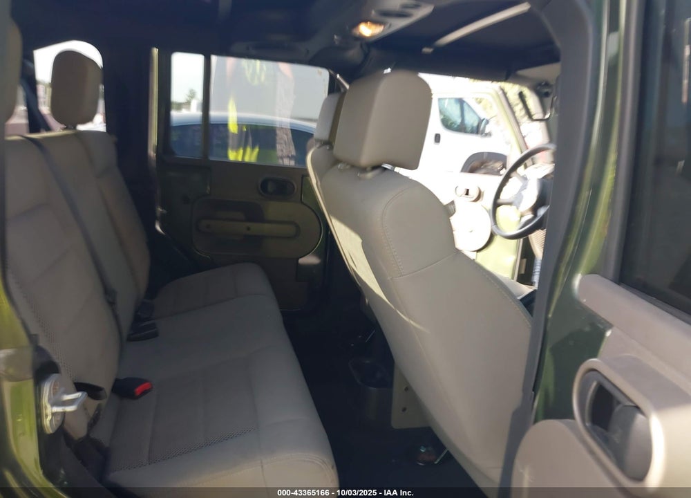 2008 JEEP WRANGLER / VIN: 1J4GA59158L595694