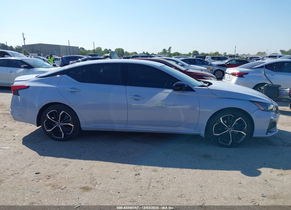 2024 NISSAN ALTIMA VIN: 1N4BL4CV9RN303475