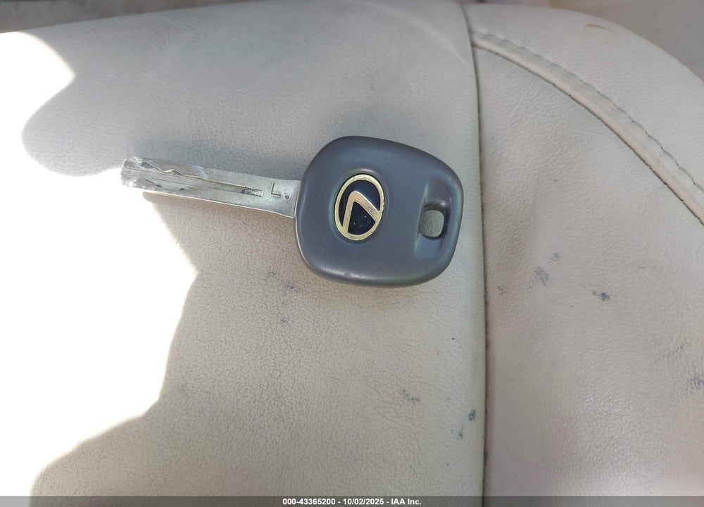 2007 LEXUS RX 350 VIN: 2T2HK31U47C001972