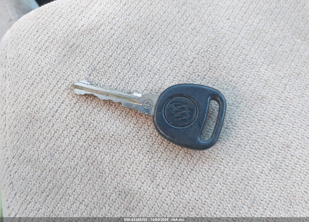 2006 BUICK LUCERNE VIN: 1G4HP57216U241050