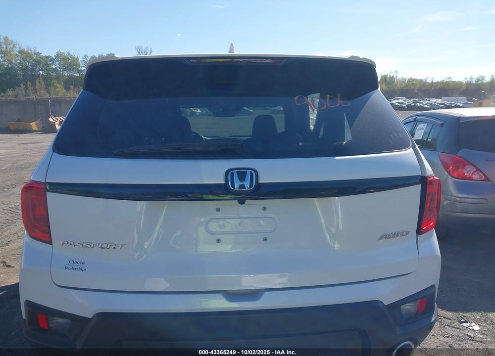 2024 HONDA PASSPORT VIN: 5FNYF8H50RB017606