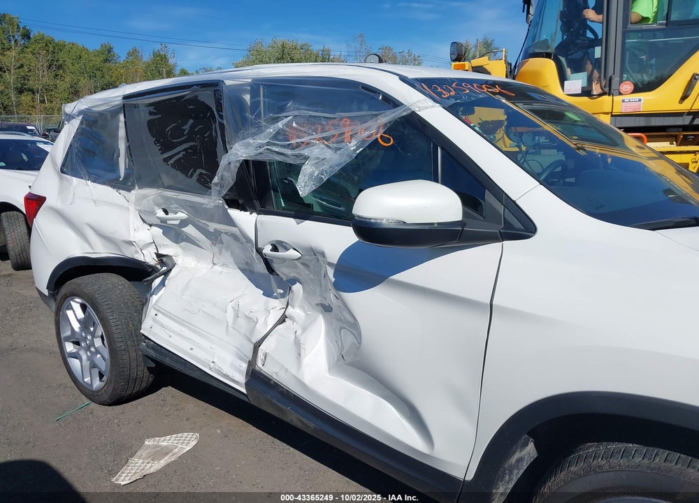 2024 HONDA PASSPORT VIN: 5FNYF8H50RB017606