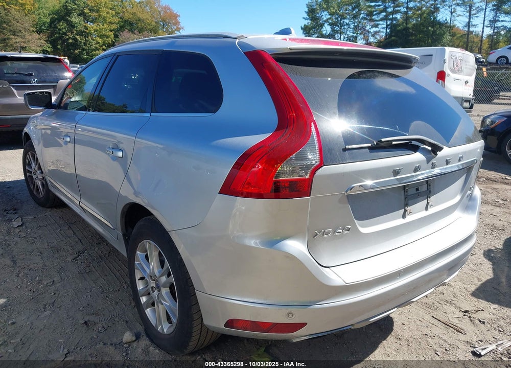 2016 VOLVO XC60 T5 PREMIER VIN: YV4612RK5G2831142
