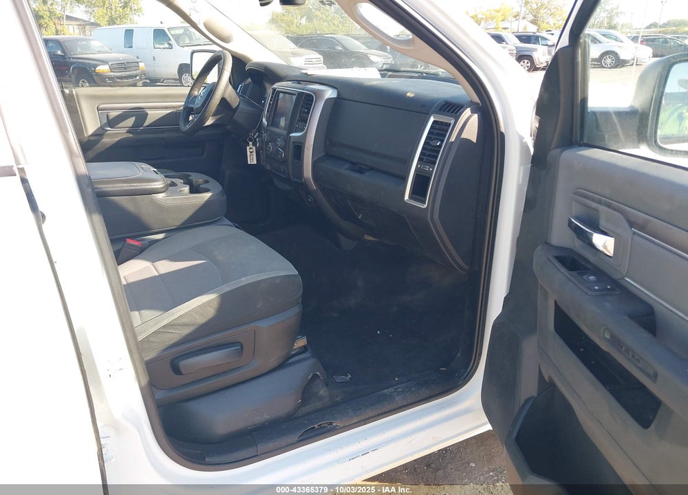 2022 RAM 1500 VIN: 3C6RR7LGXNG388721