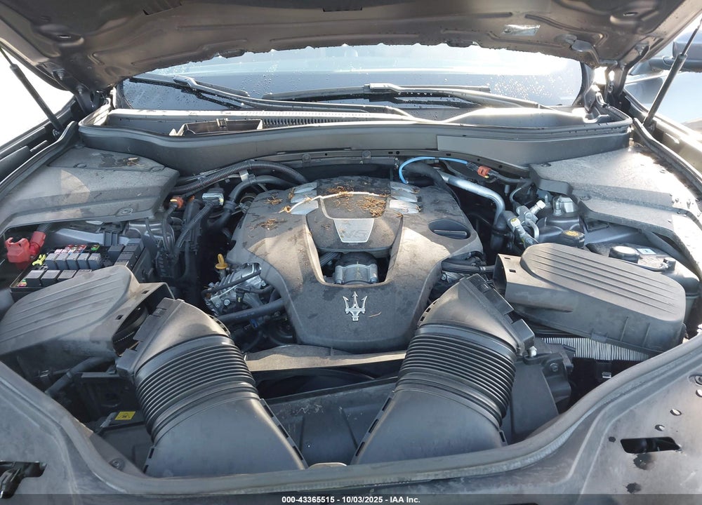 2023 MASERATI LEVANTE GT VIN: ZN661XUA1PX428680