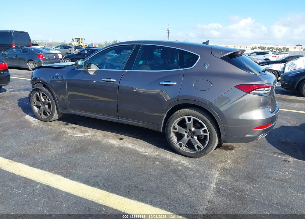 2023 MASERATI LEVANTE GT VIN: ZN661XUA1PX428680