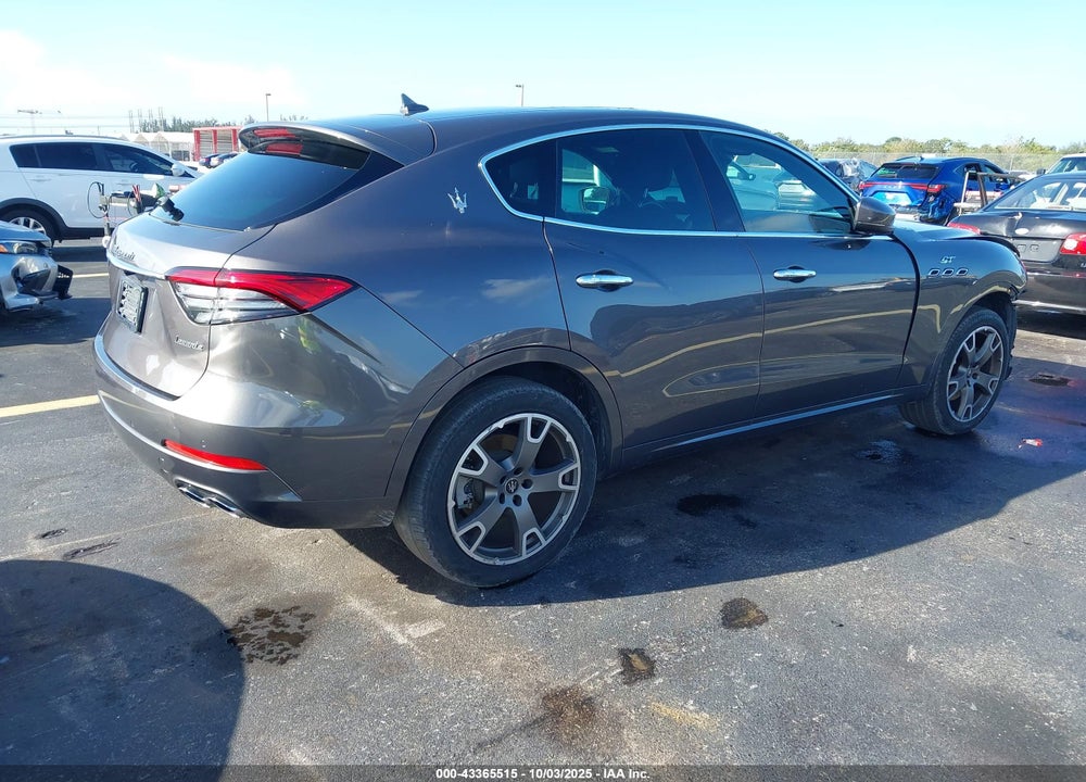 2023 MASERATI LEVANTE GT VIN: ZN661XUA1PX428680