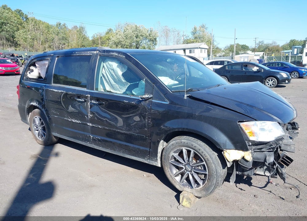 2017 DODGE GRAND CARAVAN SXT VIN: 2C4RDGCG5HR649226
