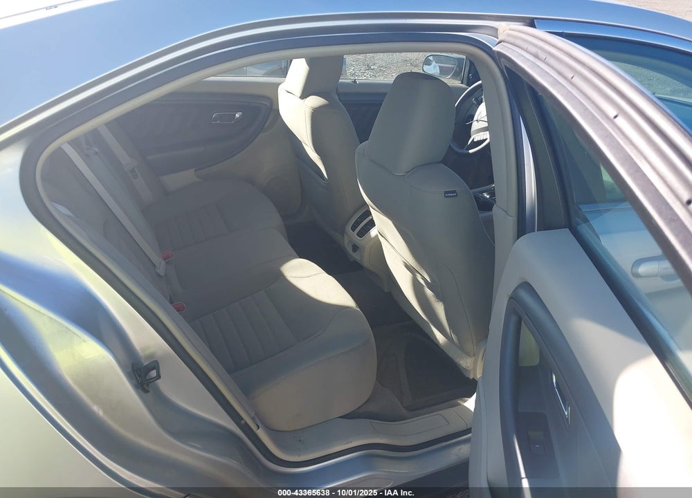 2010 FORD TAURUS VIN: 1FAHP2DW8AG150297