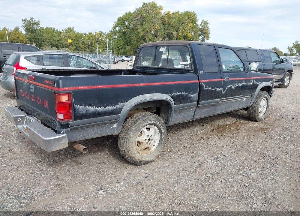 1994 DODGE DAKOTA VIN: 1B7GG23X9RS562415