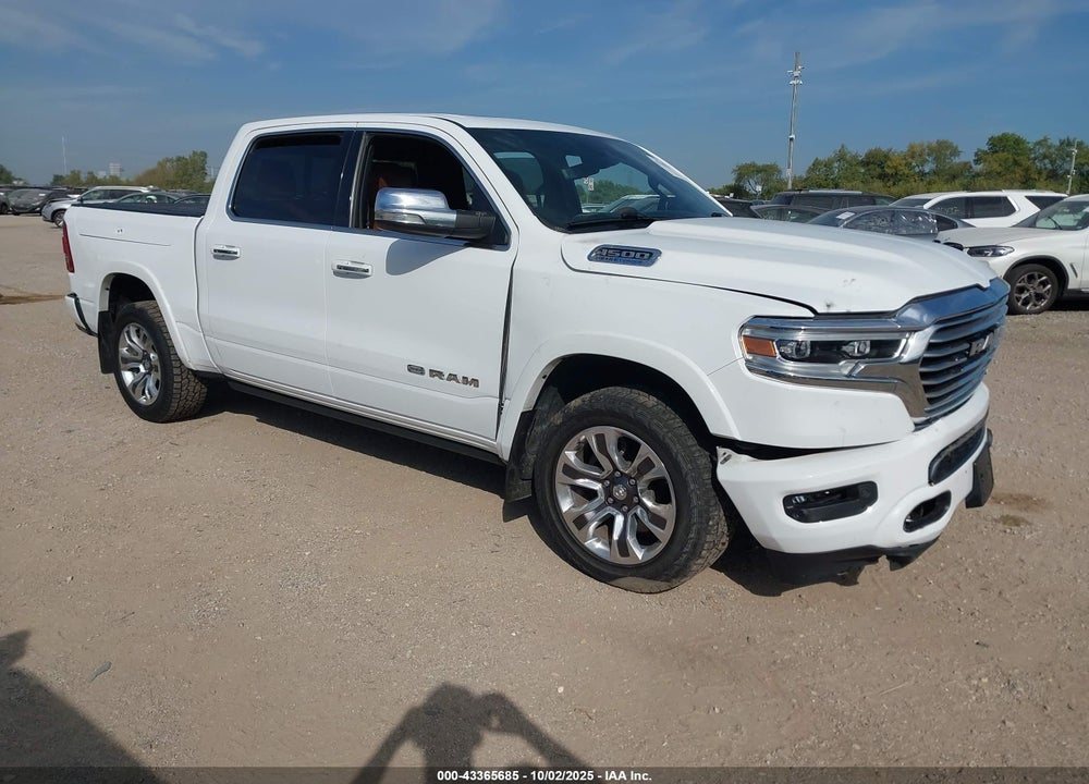 2022 RAM 1500 LIMITED LONGHORN  4X4 5'7 BOX VIN: 1C6SRFKT2NN101213
