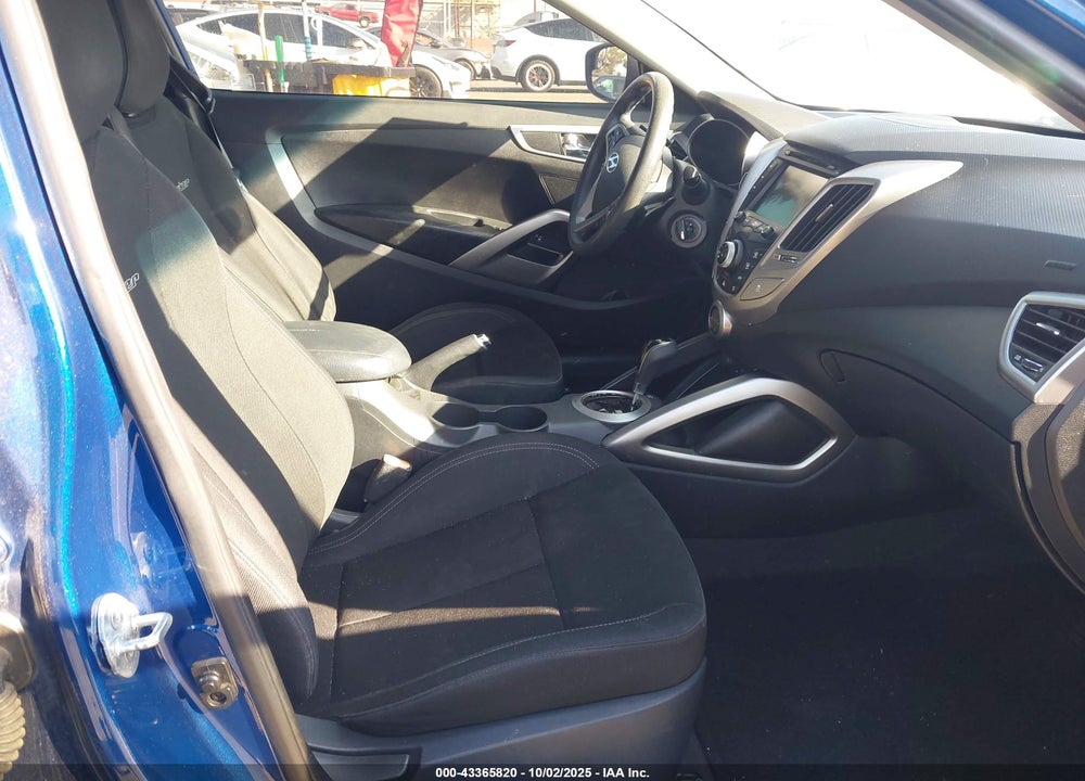 2016 HYUNDAI VELOSTER VIN: KMHTC6AD2GU269821