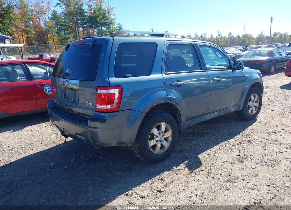 2011 FORD ESCAPE VIN: 1FMCU9EGXBKB81834