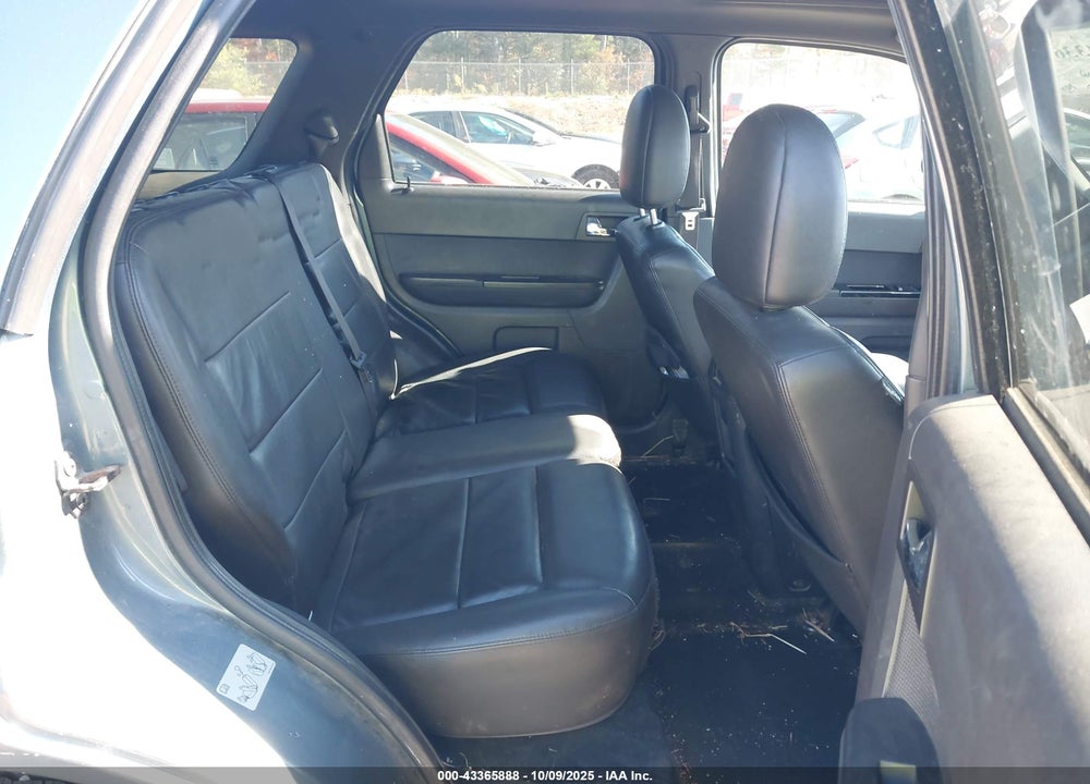 2011 FORD ESCAPE VIN: 1FMCU9EGXBKB81834