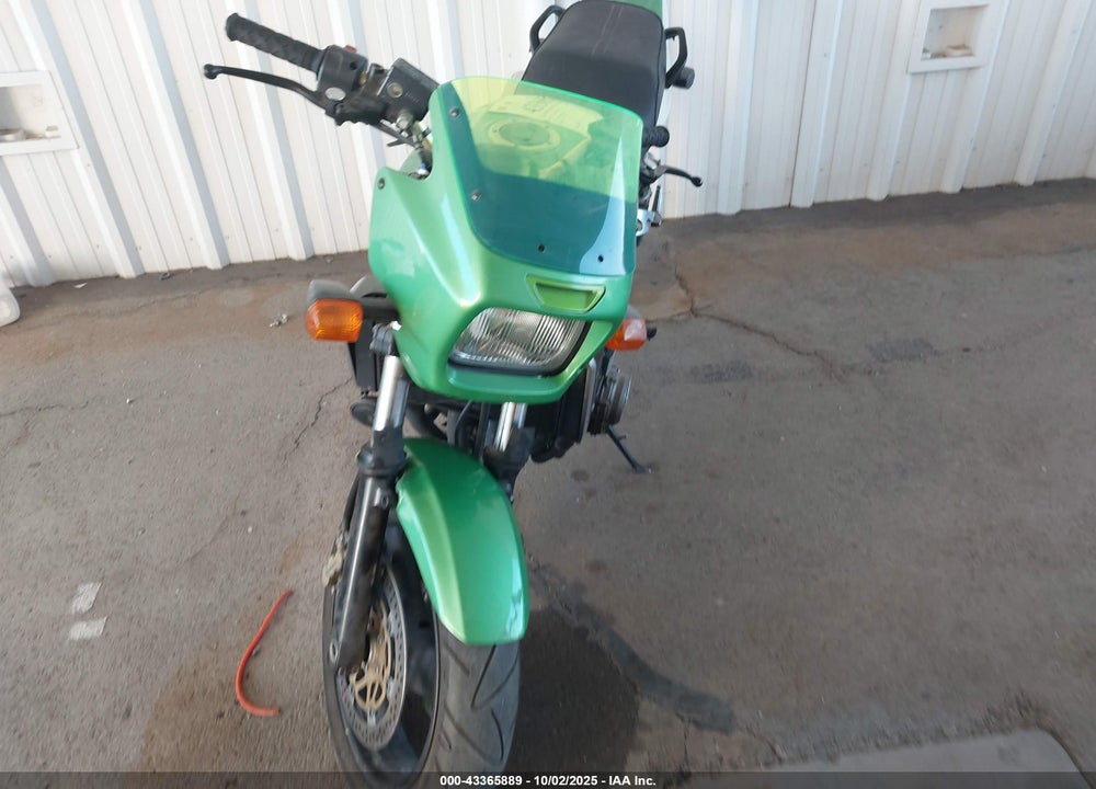 2002 KAWASAKI ZR1200 A VIN: JKAZR9A182A015717