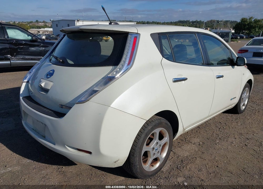 2012 NISSAN LEAF VIN: JN1AZ0CPXCT020636