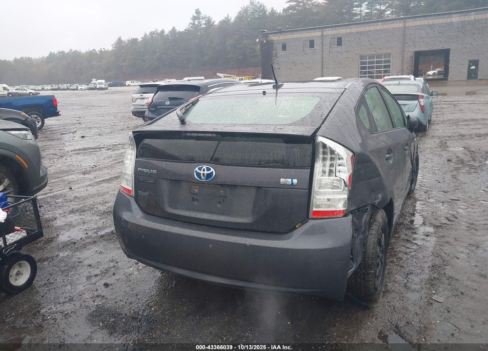 2011 TOYOTA PRIUS THREE VIN: JTDKN3DU0B1363095