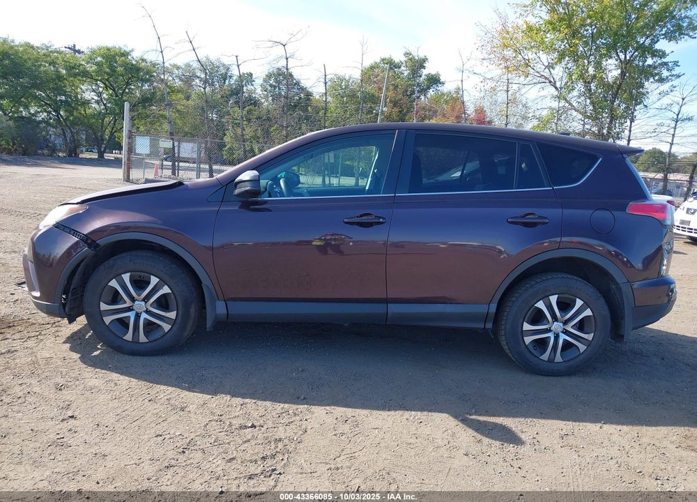 2018 TOYOTA RAV4 LE VIN: 2T3BFREV2JW804104
