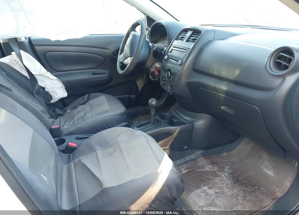 2015 NISSAN VERSA 1.6 S+ VIN: 3N1CN7AP6FL952678