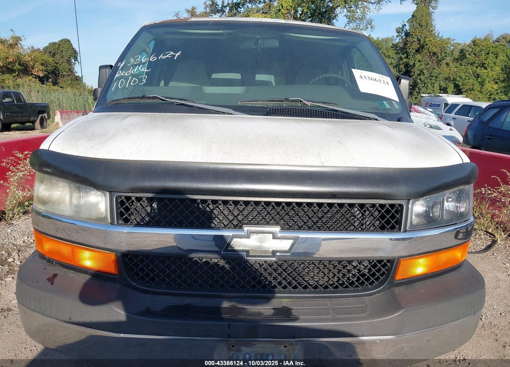2004 CHEVROLET EXPRESS VIN: 1GAGG25U341215429