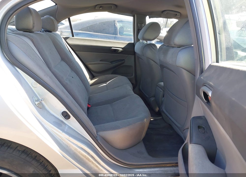 2006 HONDA CIVIC LX VIN: 1HGFA165X6L139156