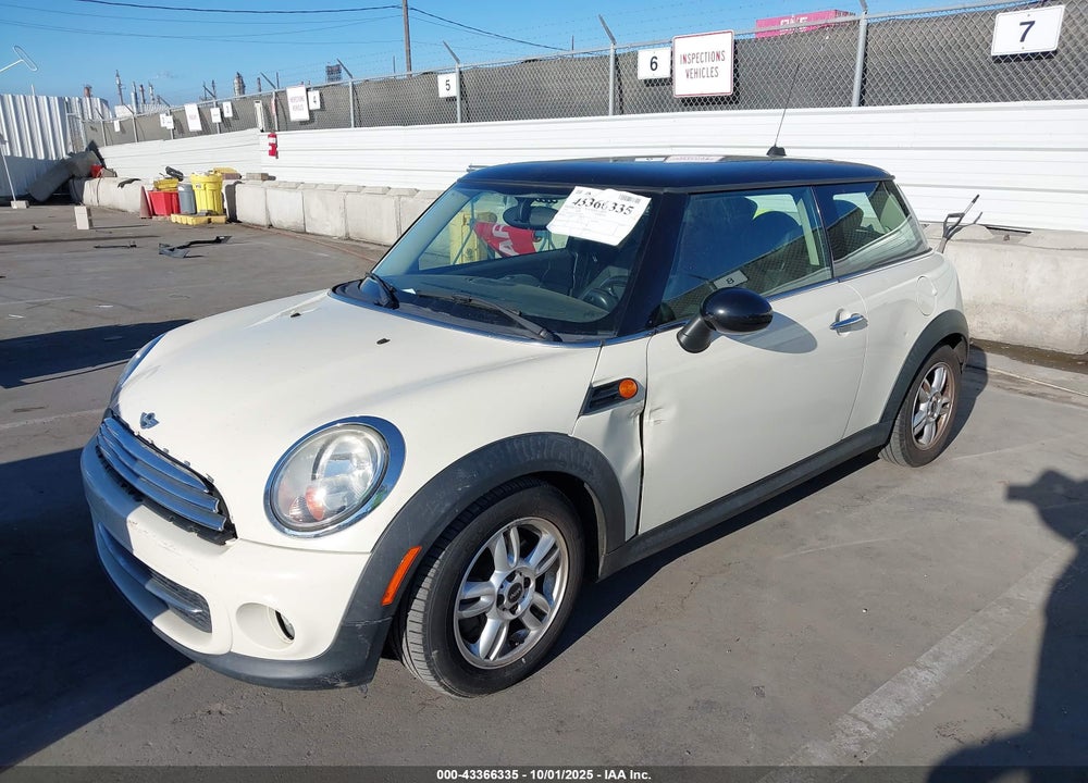 2013 MINI HARDTOP COOPER VIN: WMWSU3C52DT678241