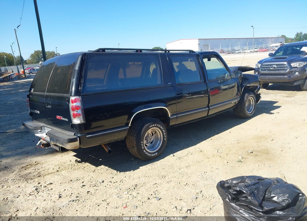 1992 GMC SUBURBAN C1500 VIN: 1GKEC16K5NJ722470