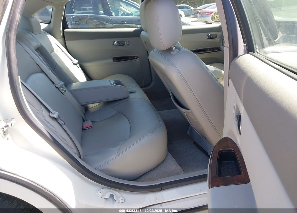 2008 BUICK LACROSSE VIN: 2G4WD582381134482