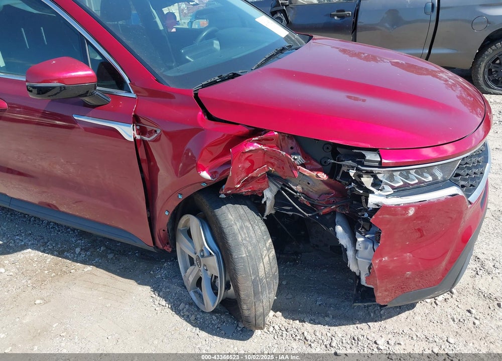 2023 KIA SORENTO LX VIN: 5XYRG4LC7PG220370