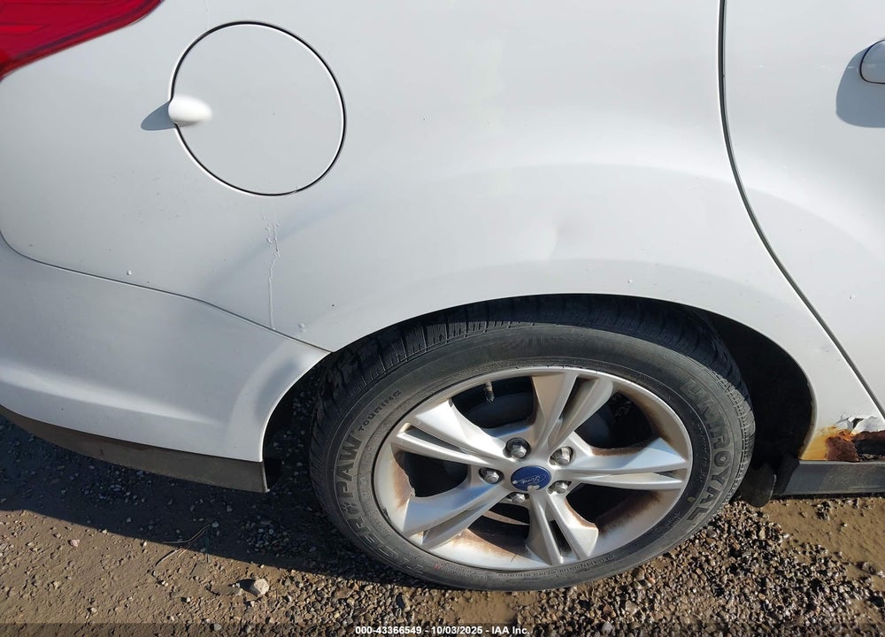 2014 FORD FOCUS VIN: 1FADP3F2XEL252793