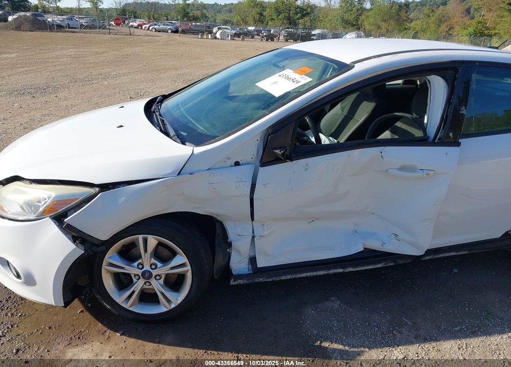 2014 FORD FOCUS VIN: 1FADP3F2XEL252793