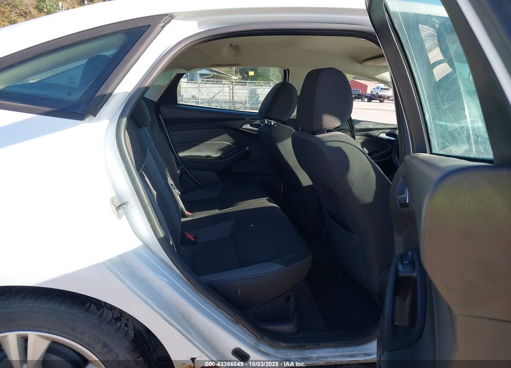 2014 FORD FOCUS VIN: 1FADP3F2XEL252793