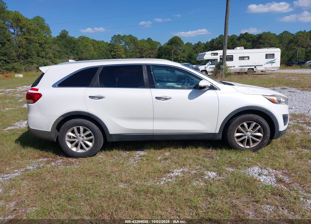 2016 KIA SORENTO 2.4L LX VIN: 5XYPG4A38GG089573
