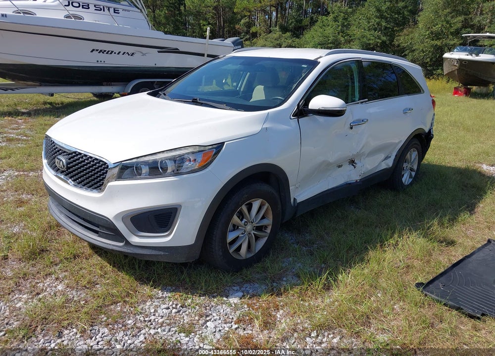 2016 KIA SORENTO 2.4L LX VIN: 5XYPG4A38GG089573