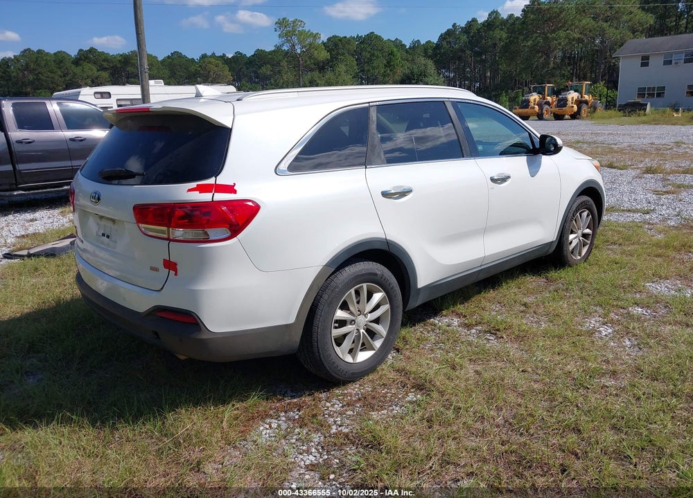 2016 KIA SORENTO 2.4L LX VIN: 5XYPG4A38GG089573