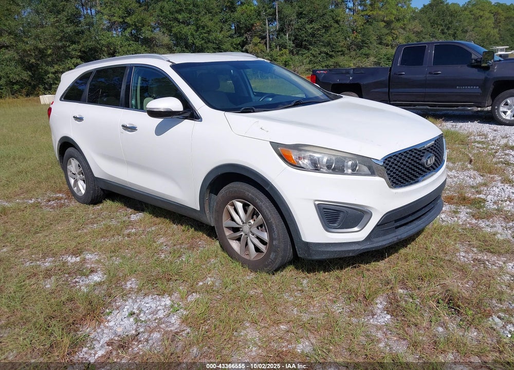 2016 KIA SORENTO 2.4L LX VIN: 5XYPG4A38GG089573