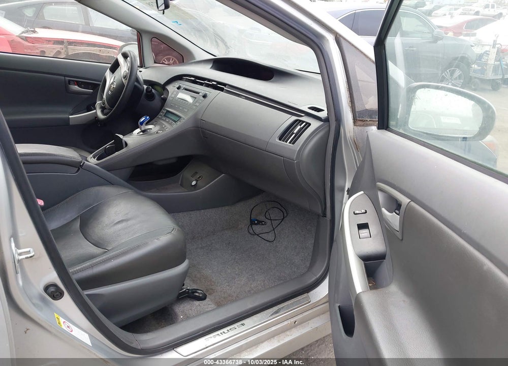 2010 TOYOTA PRIUS VIN: JTDKN3DUXA5015747